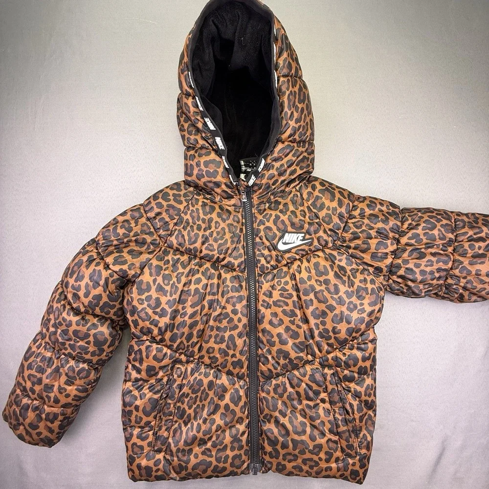 Nike Youth Girls Size 5-6 Cheetah‎ Print Puffer Jacket Coat Nike Logo